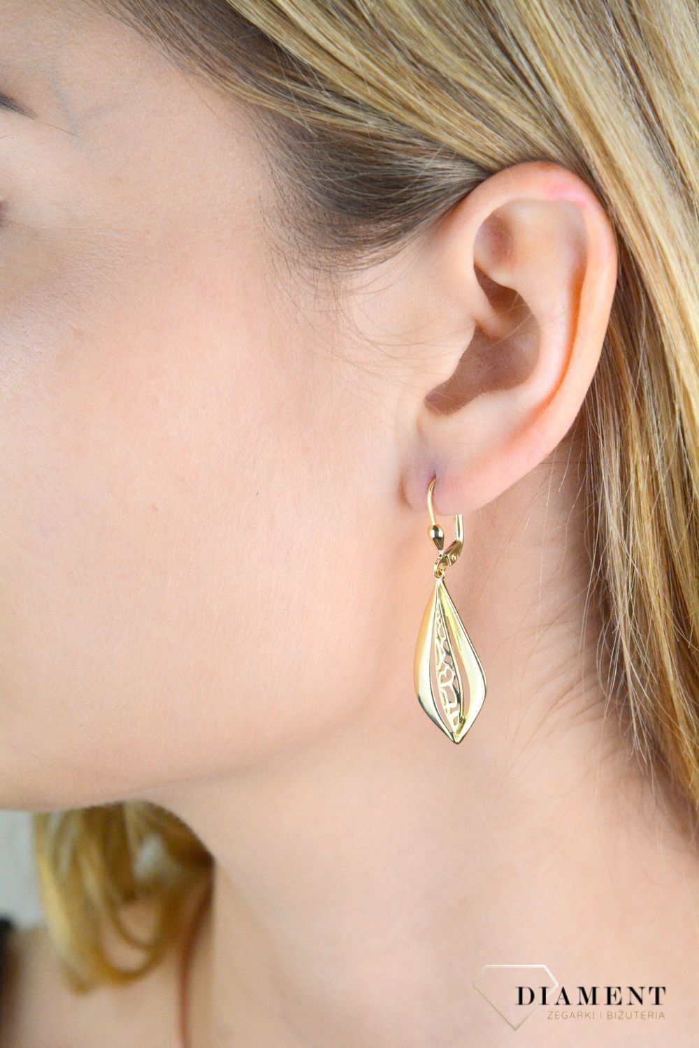 Złote kolczyki damskie 375 wiszące z ażurowym wzorem KL 8526A 375.jpg